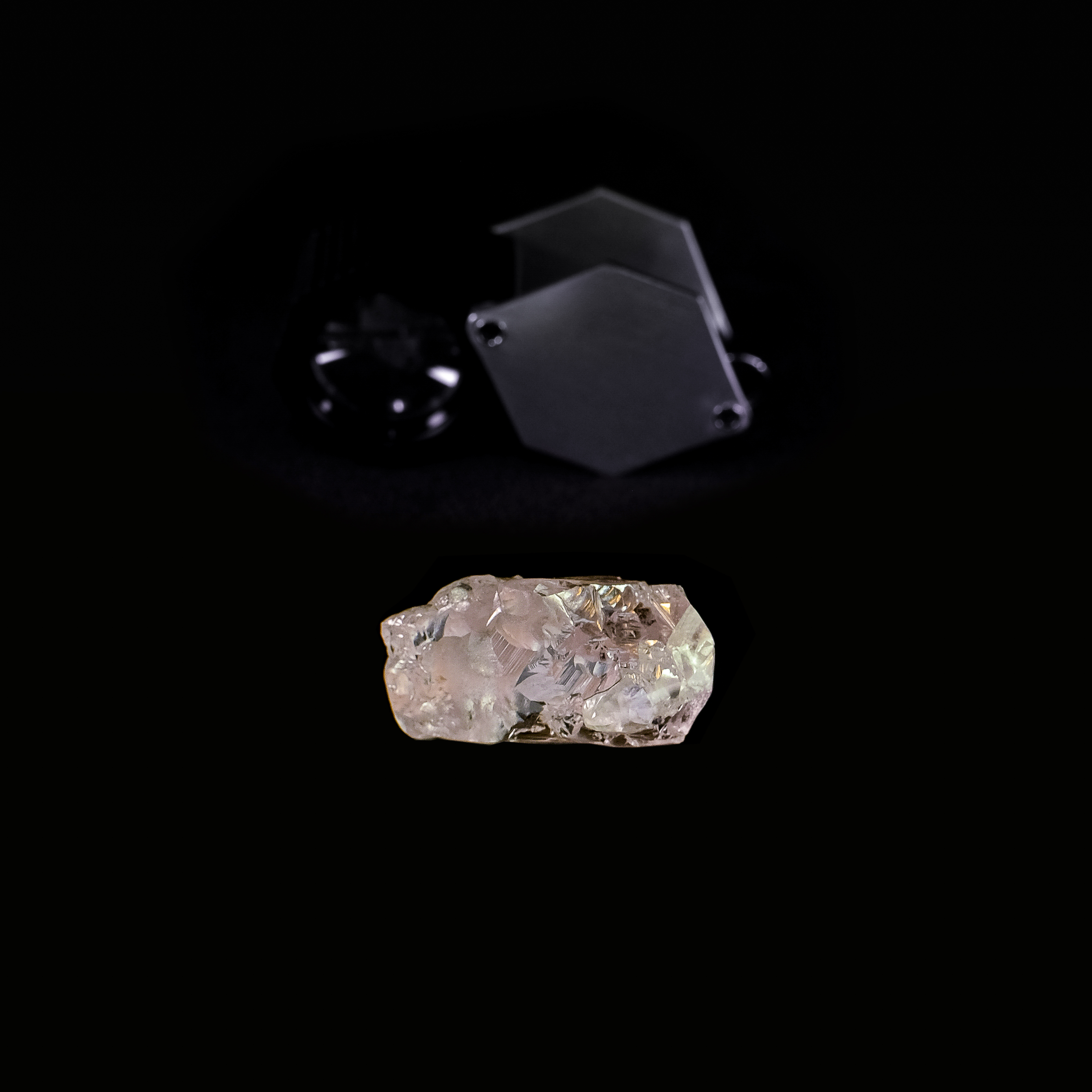 Diamond operations and valuation